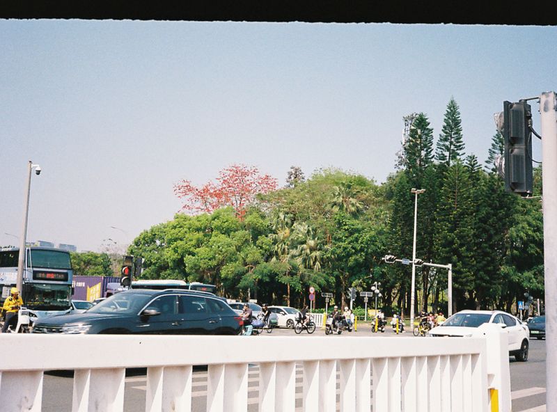 R1-00944-0034_02.jpg